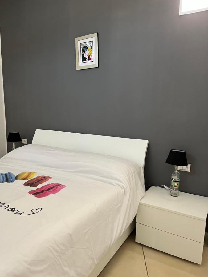 Bilocale In Centro - 10Km Da Malpensa Leilighet Gallarate Eksteriør bilde